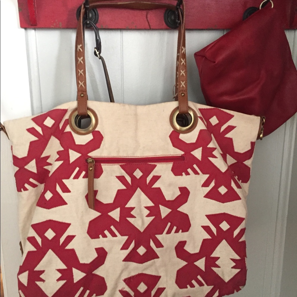 Canvas Tote by Lucky w/small bag for organization